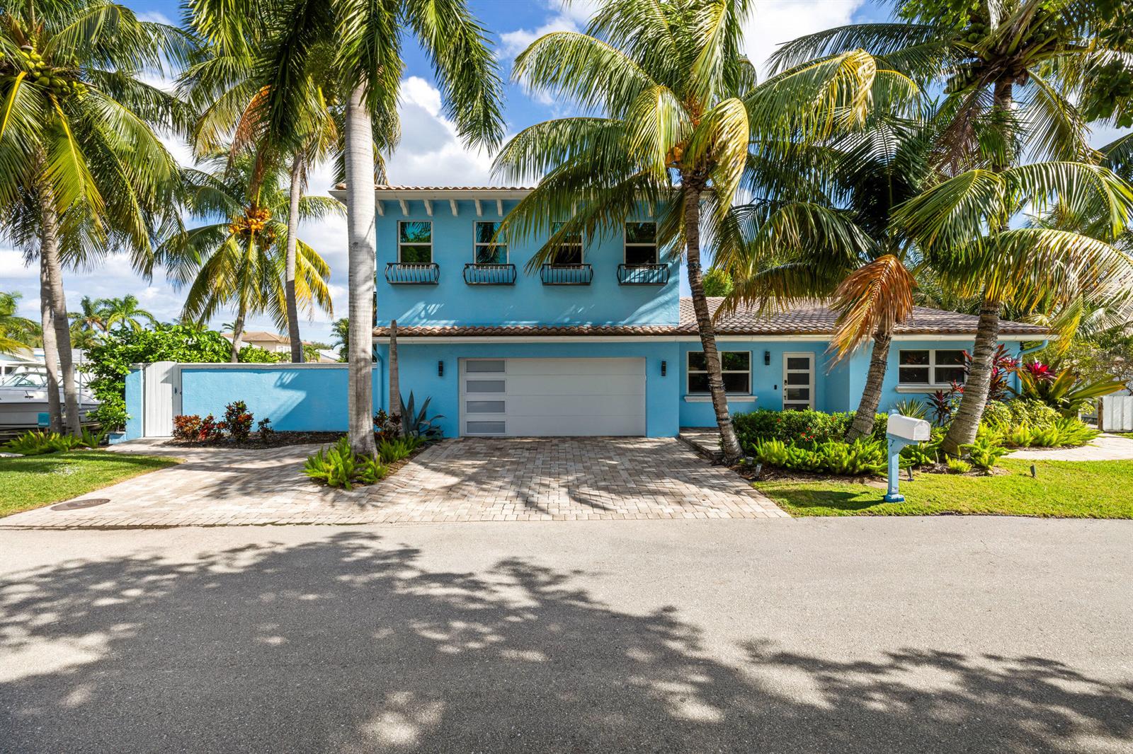 100 Neptune Drive, Hypoluxo FL 33462