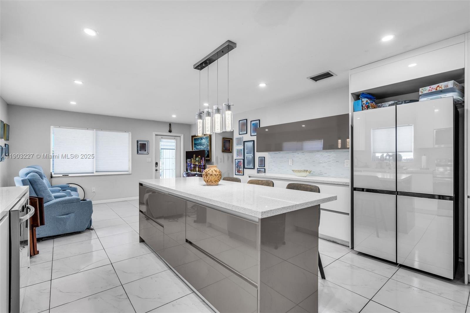 210 NW 59th Ave, Miami FL 33126
