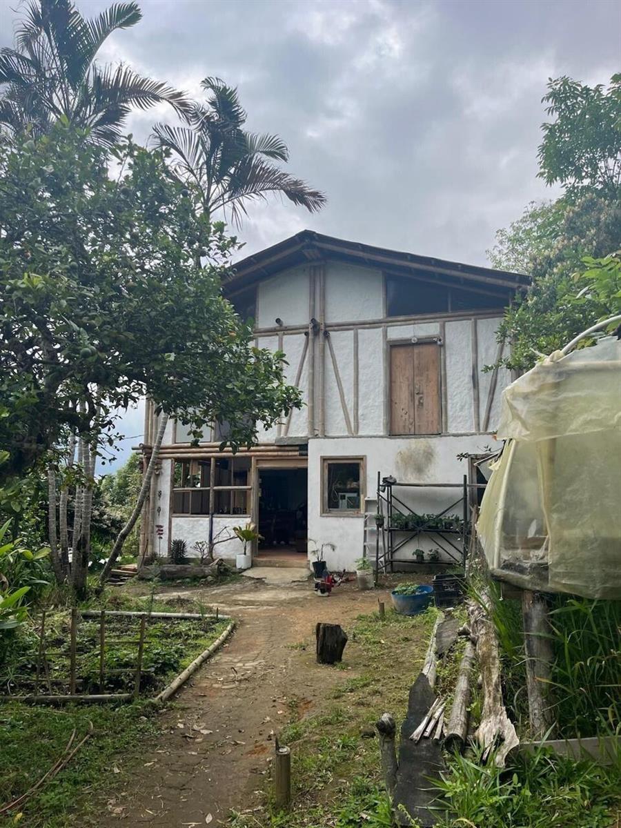 Main House — 000 Kilometro -0, FL