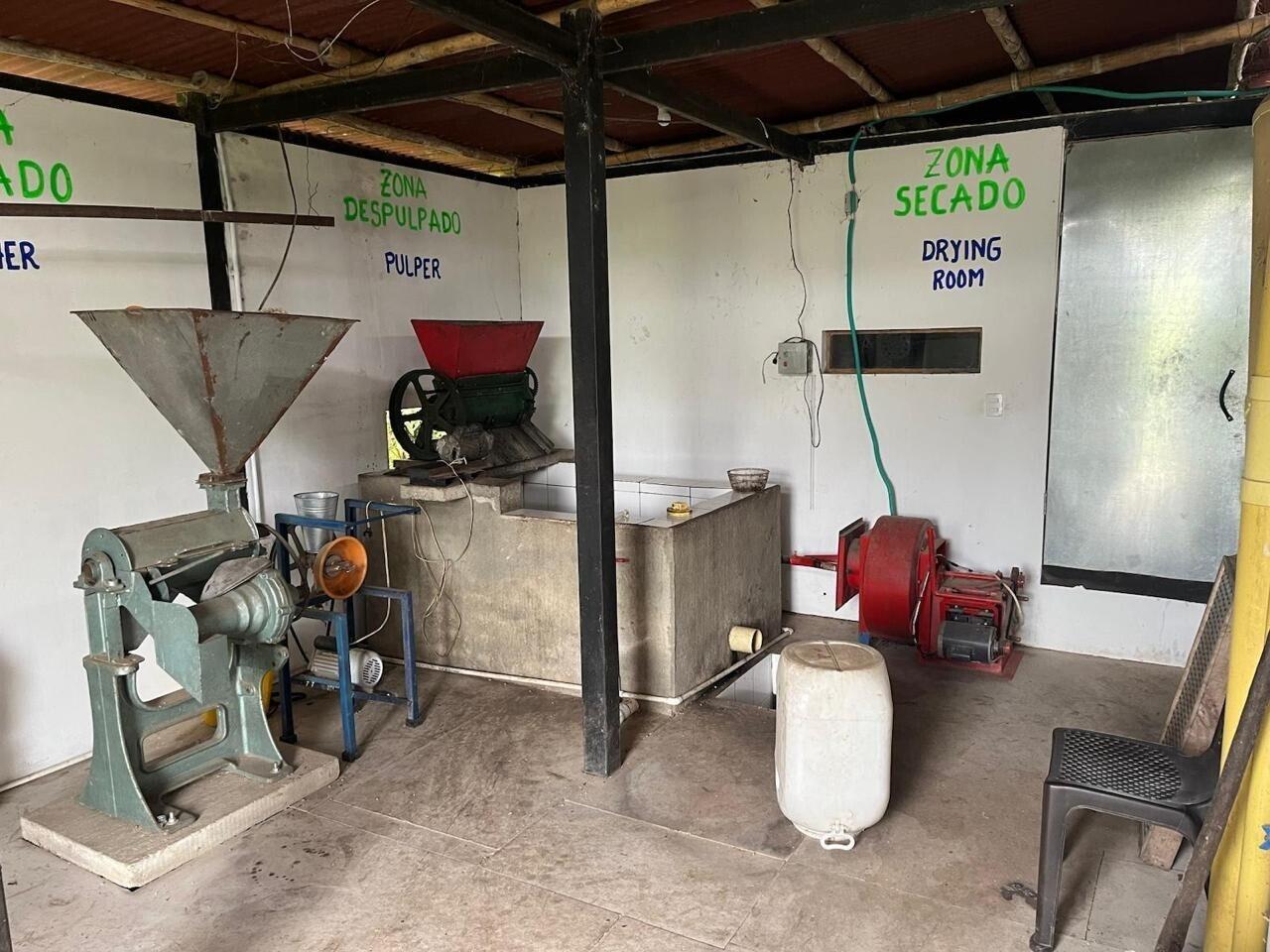 Coffee House — 000 Kilometro -0, FL