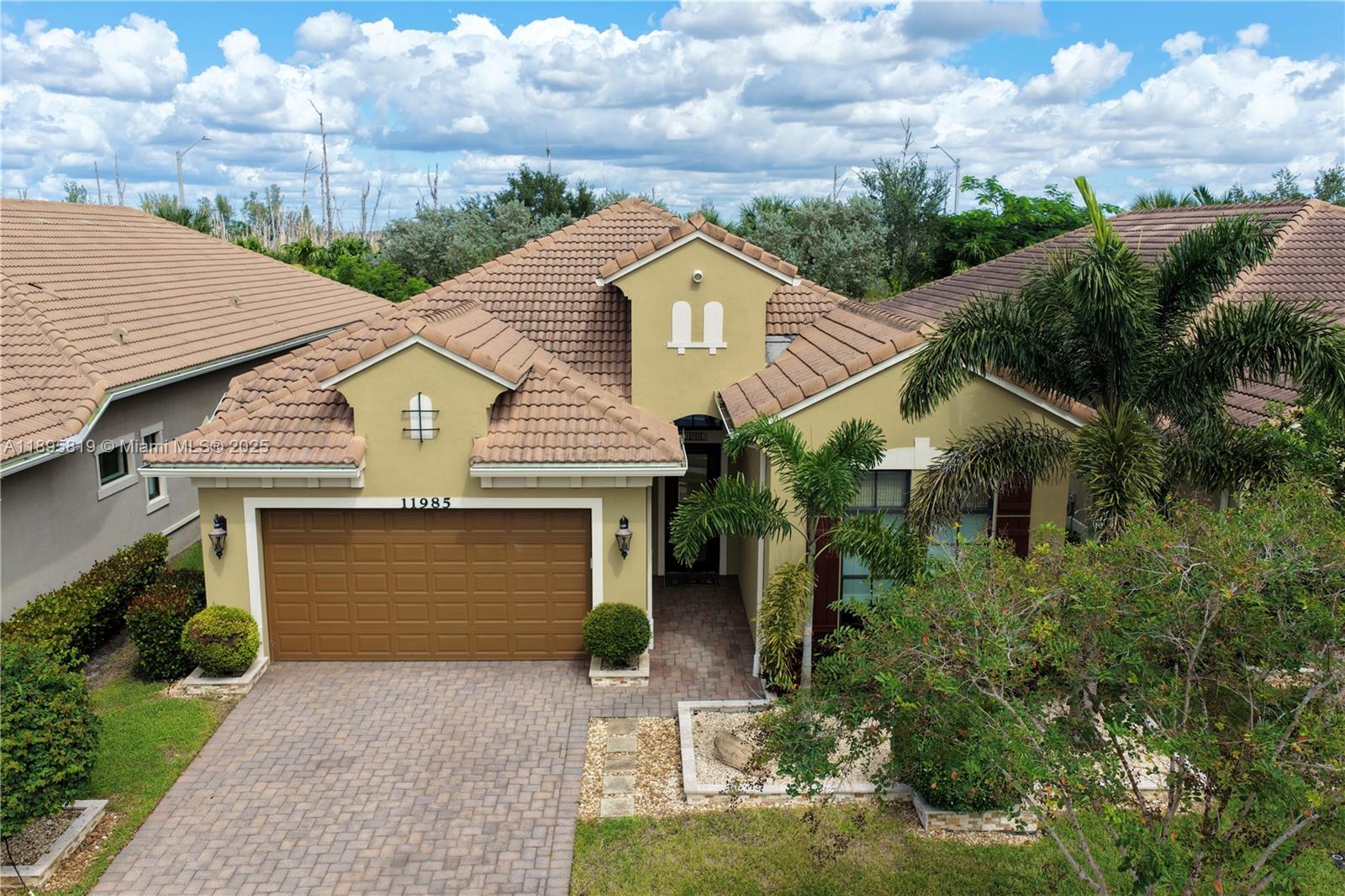 11985 N Kalmar Cir N, Parkland FL 33076