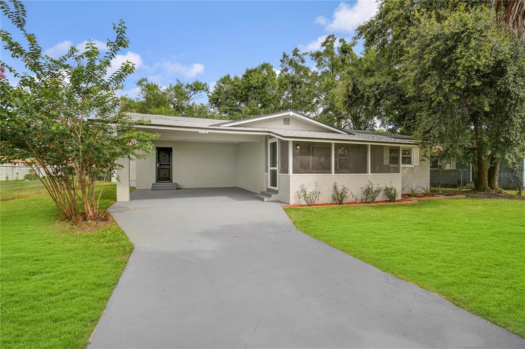 2218 SOUTHWEST ROAD