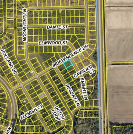 This is a map showing a residential neighborhood with a highlighted vacant lot — 300 Knight Lane, FL 33935, FL