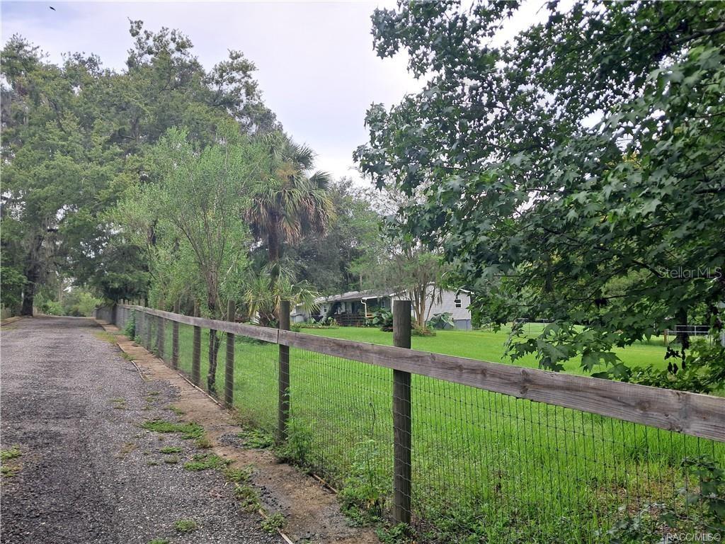 130TH STREET, BELLEVIEW, FL — photo 4 of 5