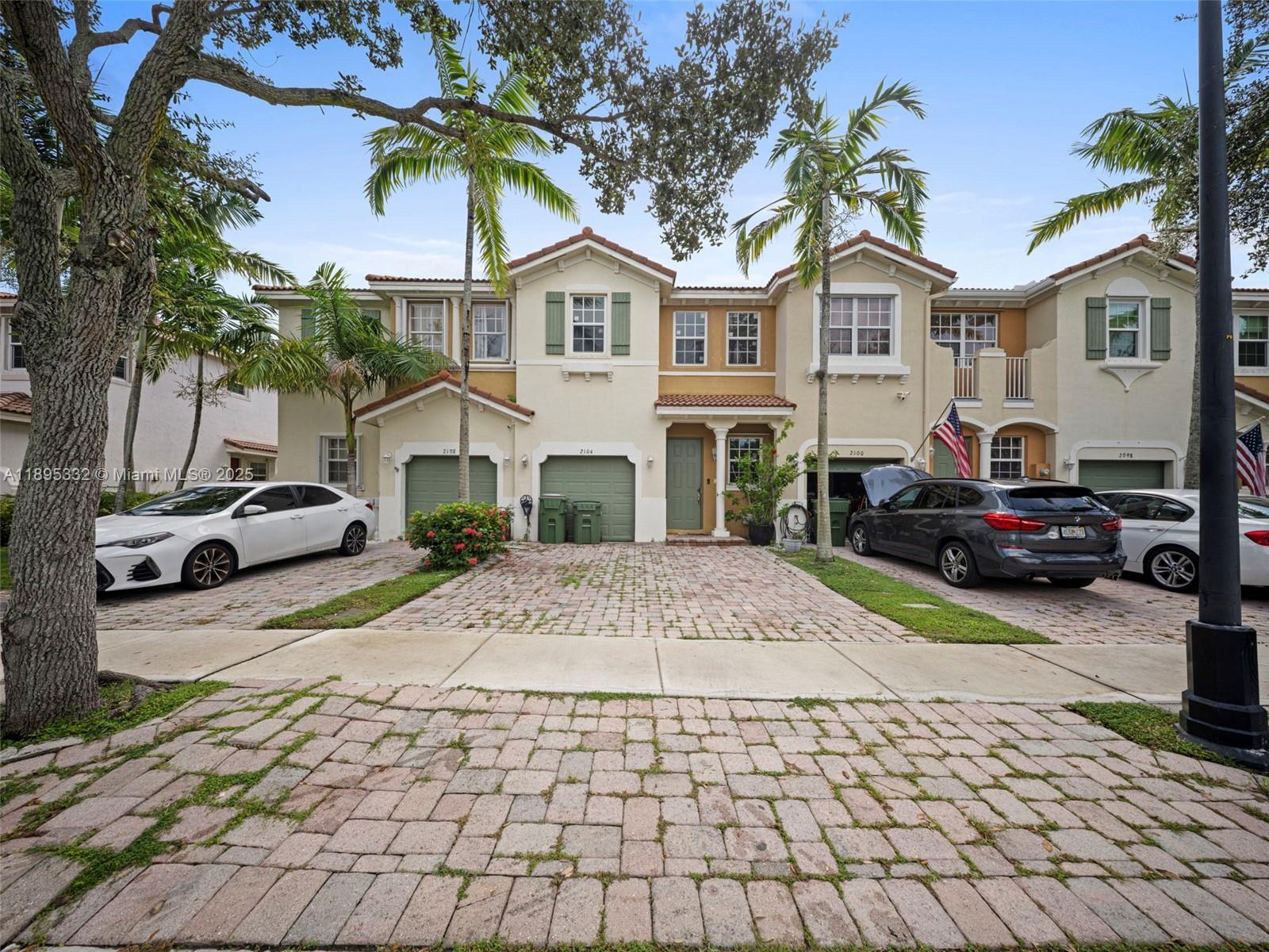 2104 NE 3rd Ct, Homestead FL 33033