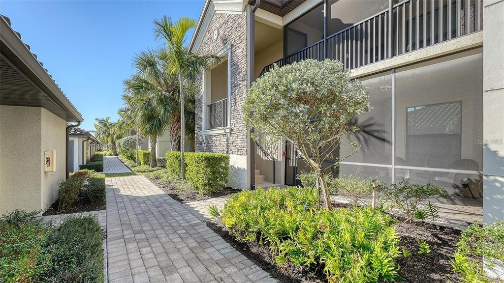5537 PALMER CIRCLE UNIT 201, BRADENTON, FL — photo 5 of 30