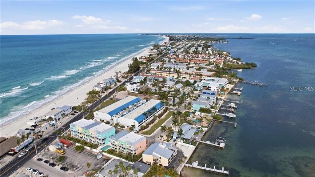 611 GULF DRIVE N UNIT D24