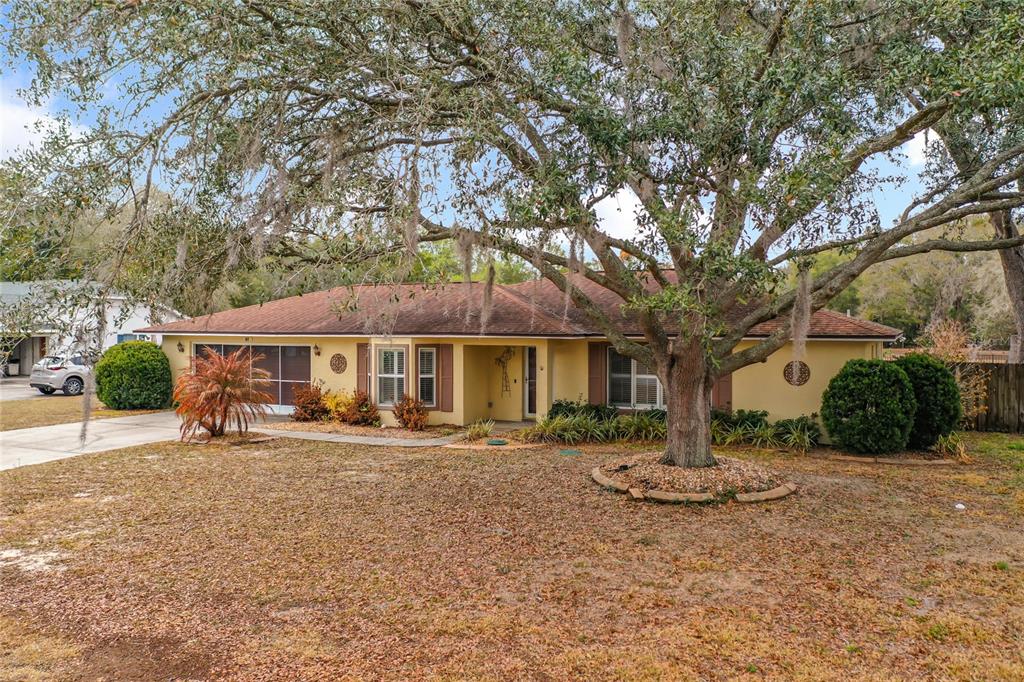817 BERRYHILL CIRCLE