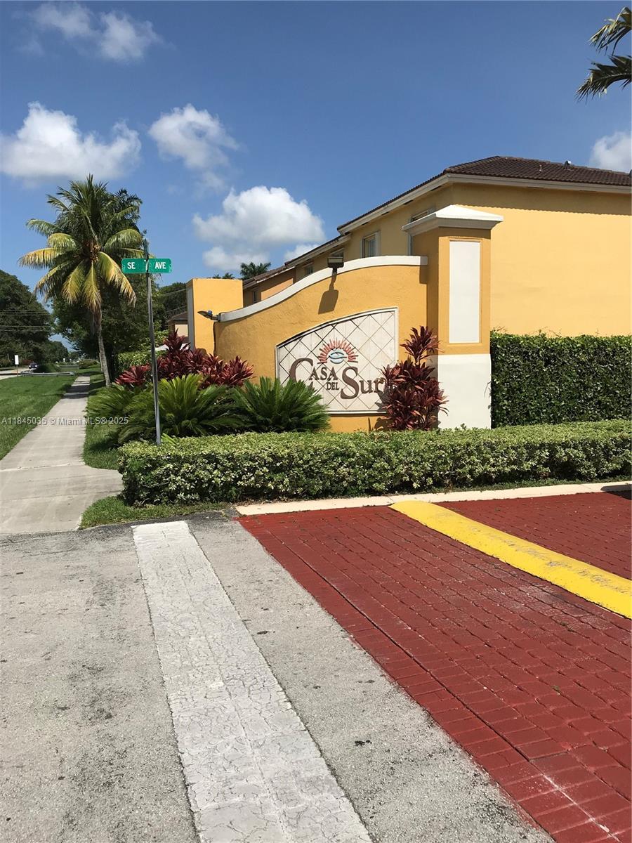 170 SE 6th Rd, Homestead FL 33030