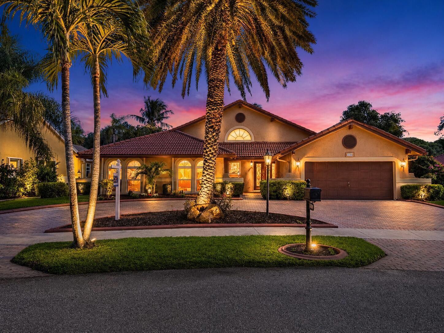 3104 Peachtree Circle, Davie FL 33328