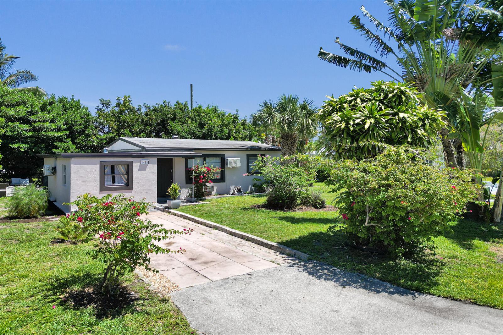 1465 NE 27th Street, Pompano Beach FL 33064