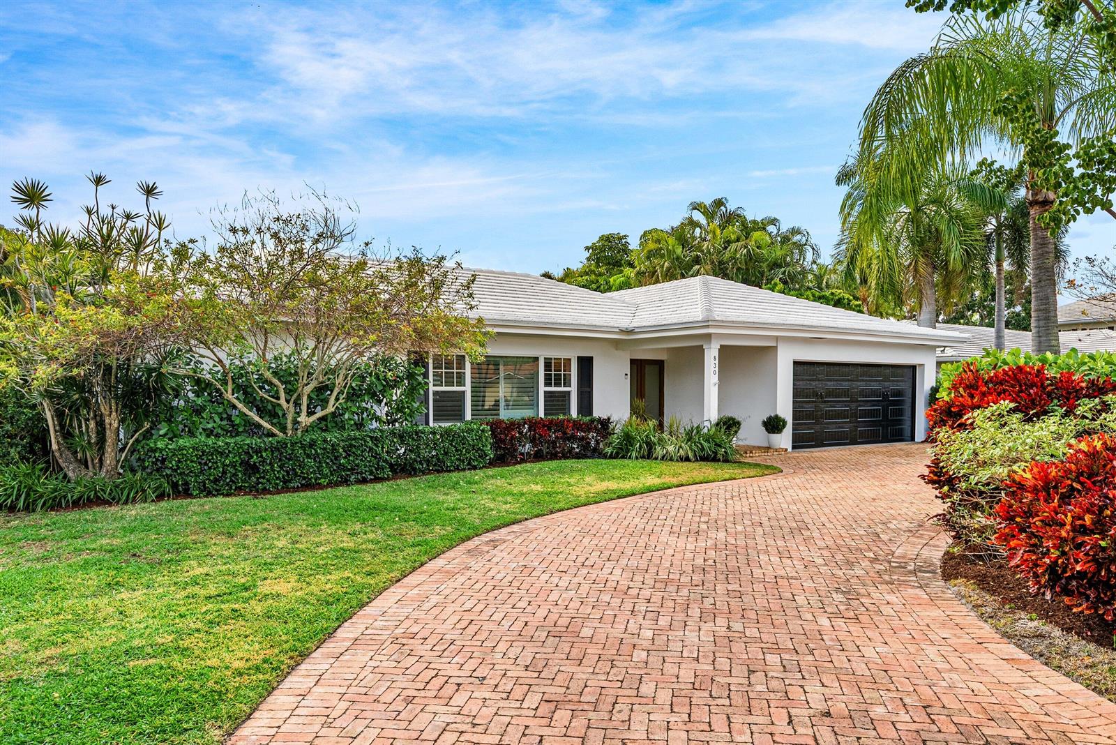 830 Tangerine Way, Gulf Stream FL 33483