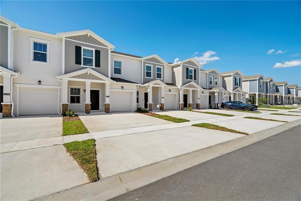 3262 LAURENT LOOP, DAVENPORT, FL — photo 2 of 26