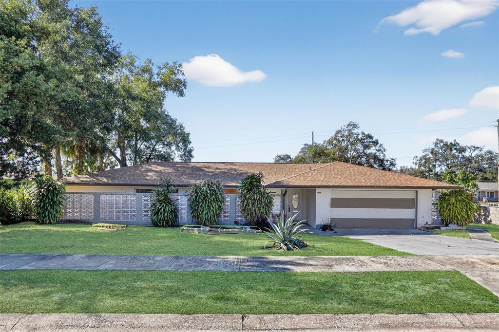 1006 BUENA VISTA COURT