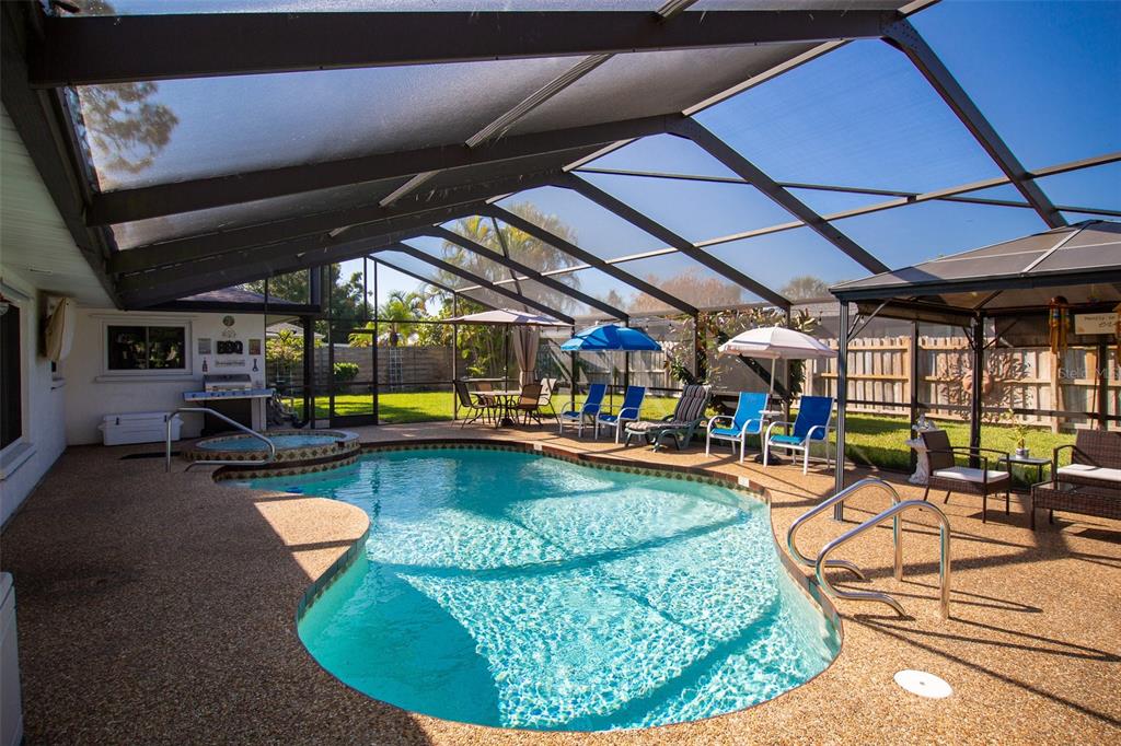 2216 40TH STREET W, BRADENTON, FL — photo 2 of 27