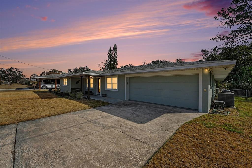 5811 LAKE BREEZE AVENUE