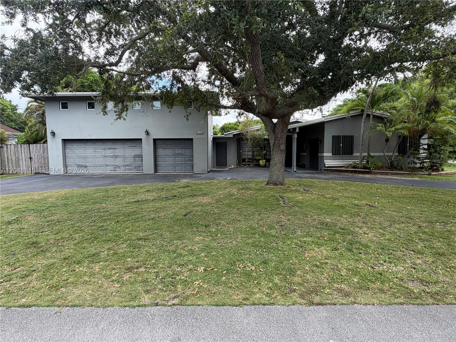 13200 SW 83rd Ave, Pinecrest FL 33156