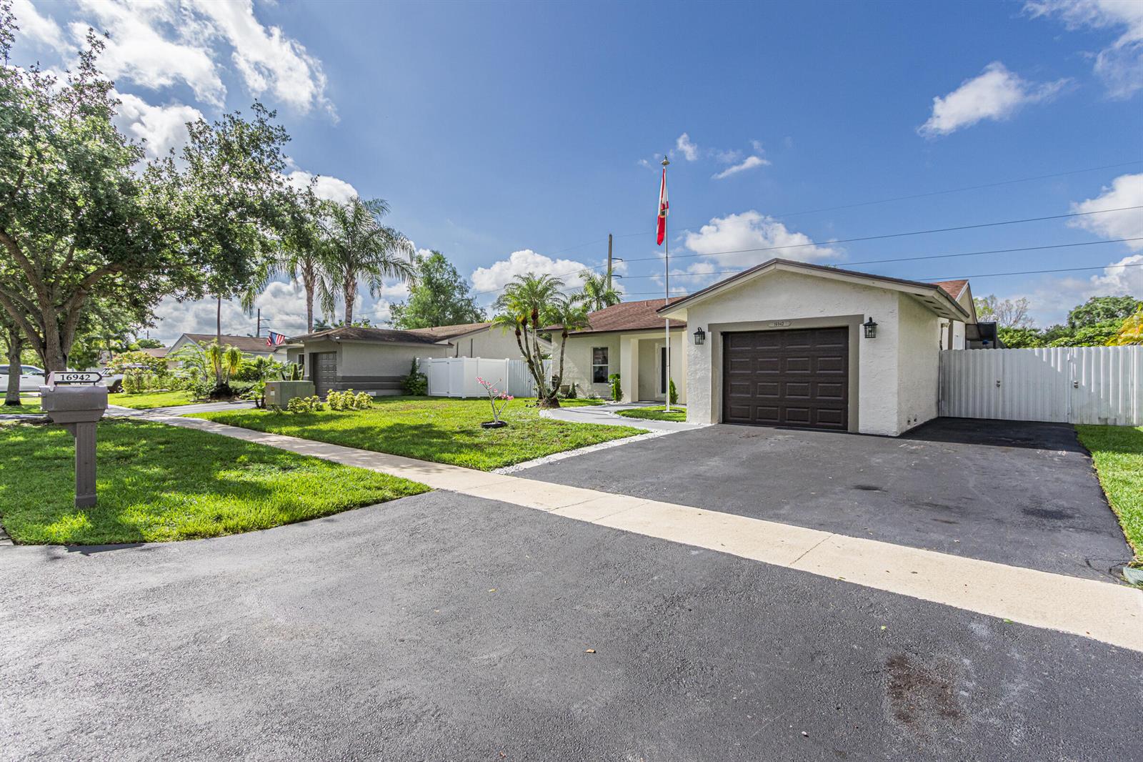 16942 SW 5th Way, Weston FL 33326