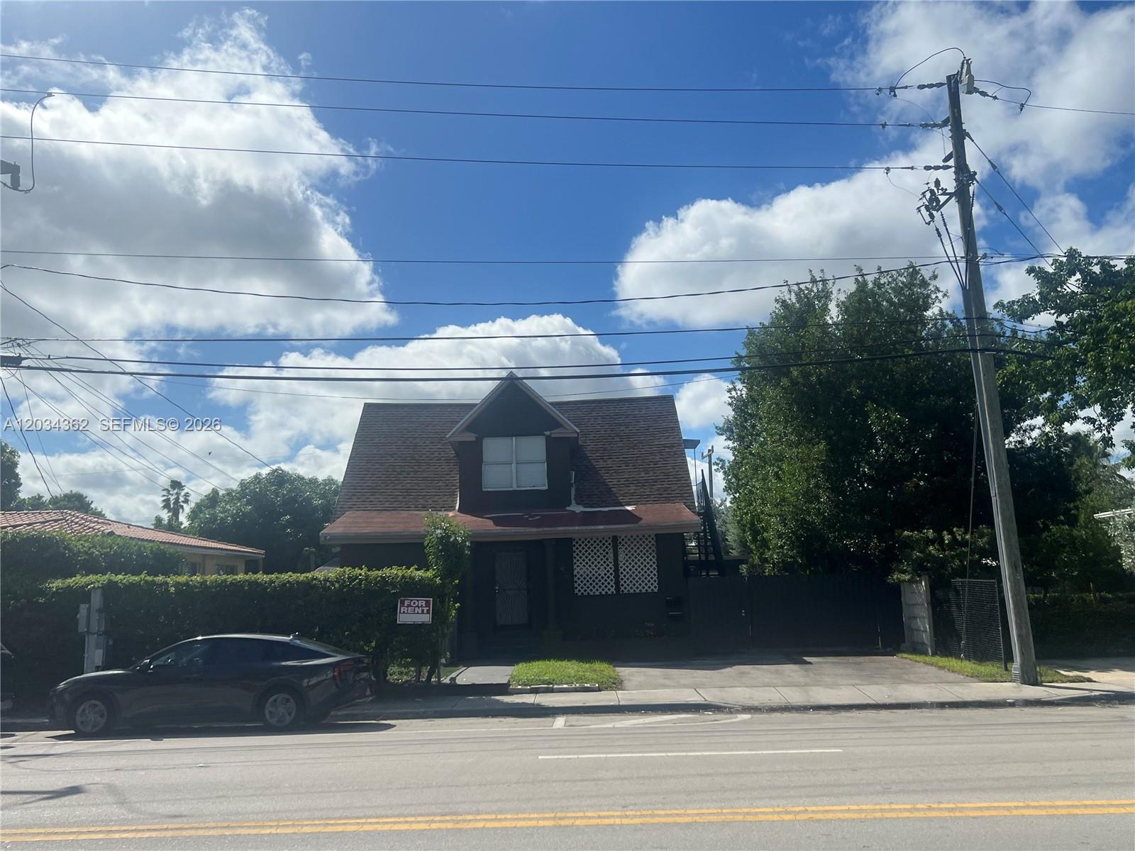842 SW 12th Ave, Miami FL 33130