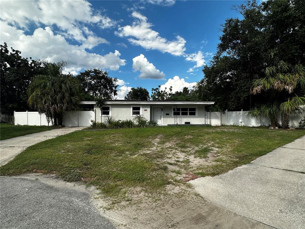 2712 VARSITY PLACE