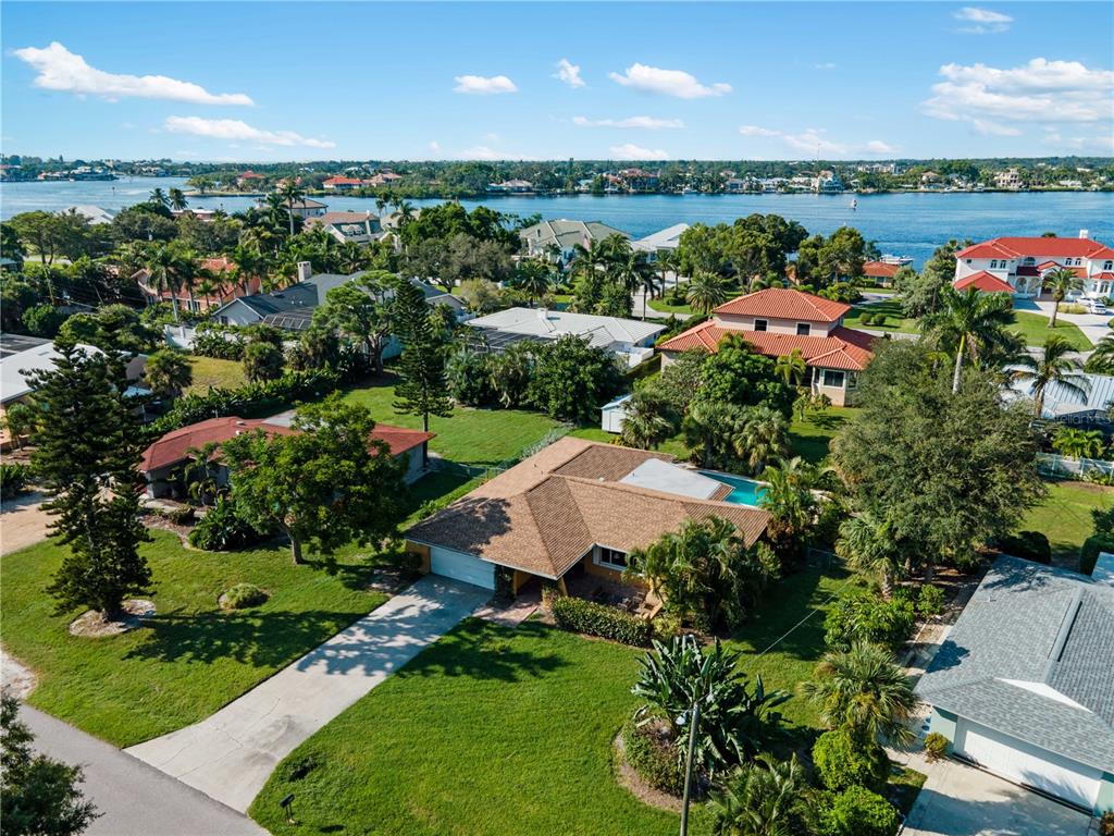 424 BAYCREST DRIVE, VENICE, FL — photo 2 of 30