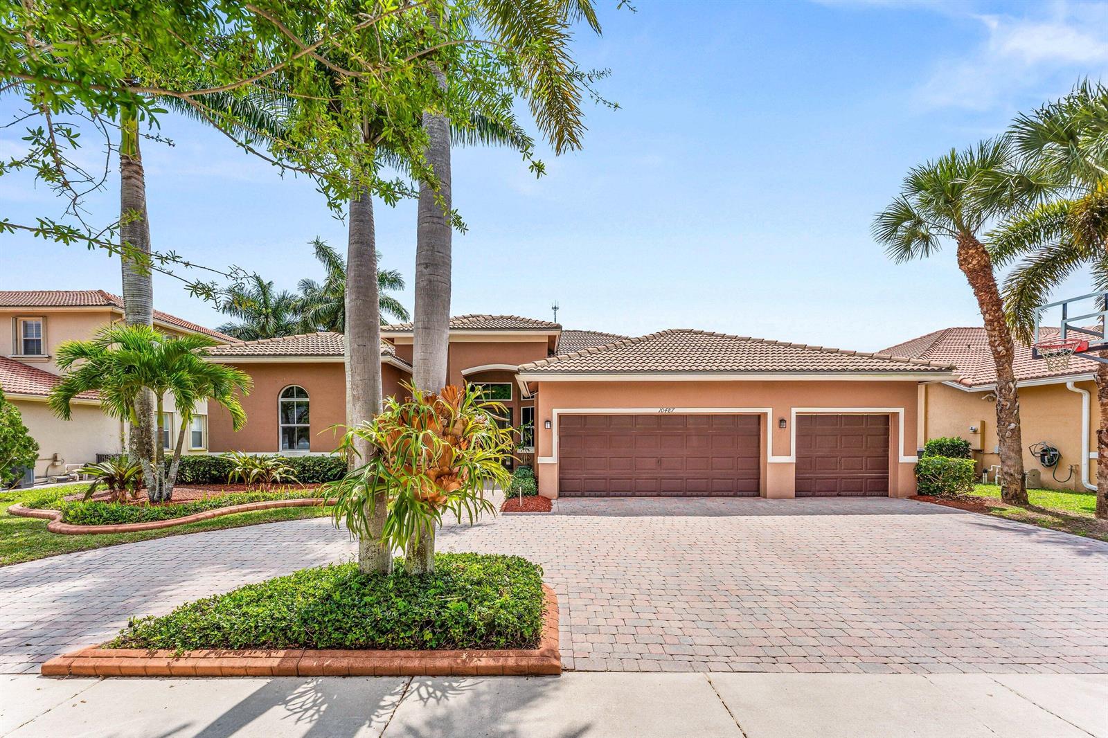 10487 Cypress Lakes Preserve Drive, Lake Worth FL 33449