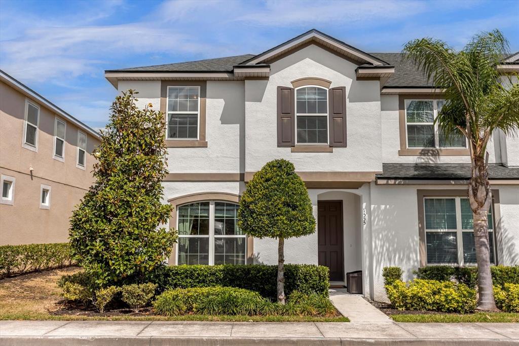 1555 CAREY PALM CIRCLE