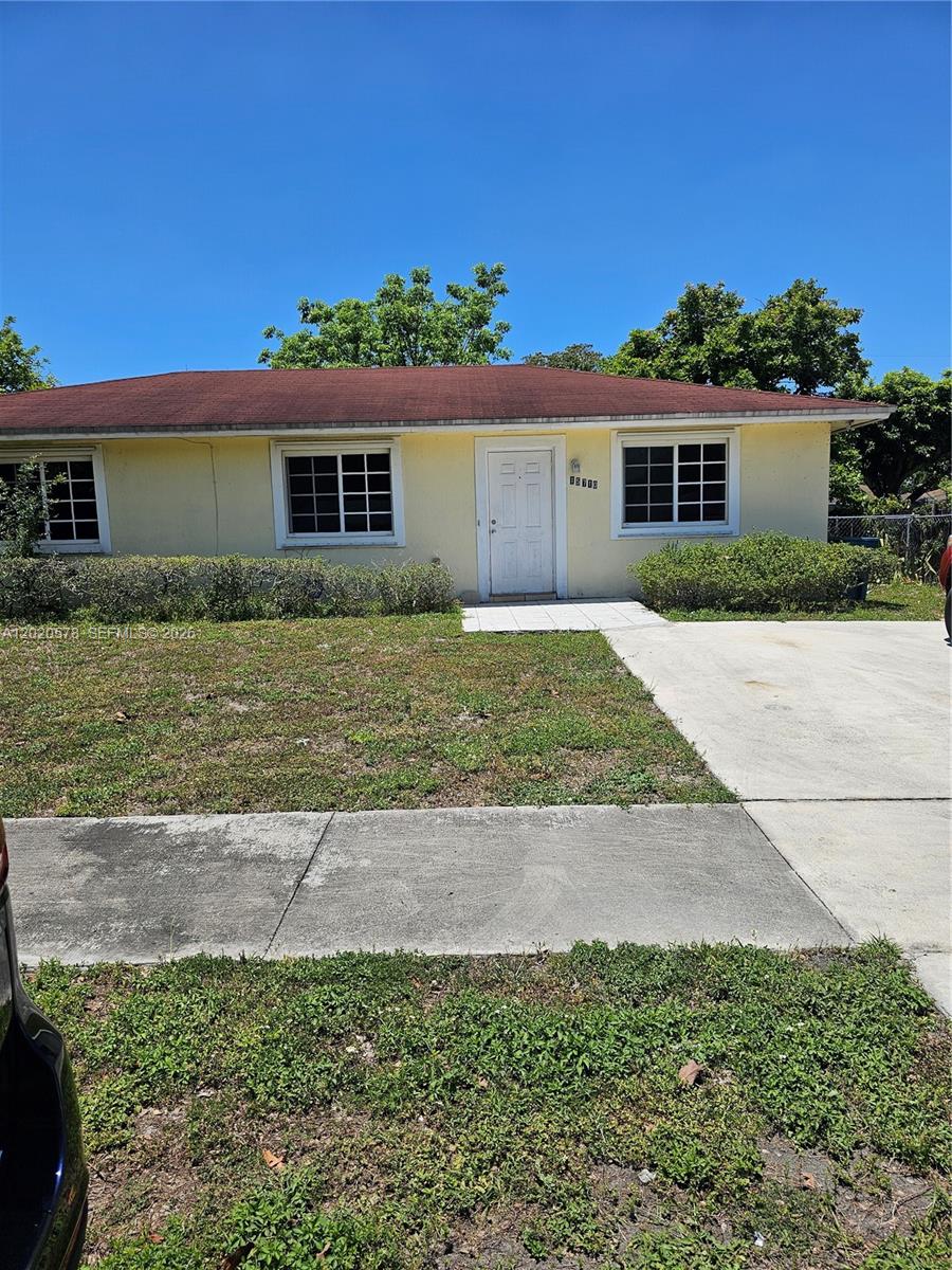 15700 NW 37th Pl, Miami Gardens FL 33054