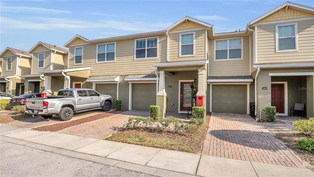 3813 BLACK SPRUCE LANE