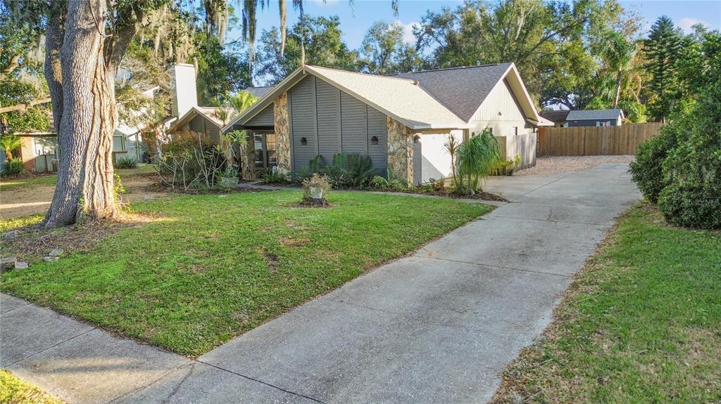 501 PENN NATIONAL ROAD