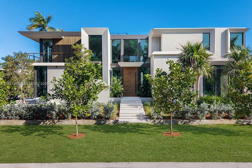 375 S Hibiscus Dr, Miami Beach FL 33139