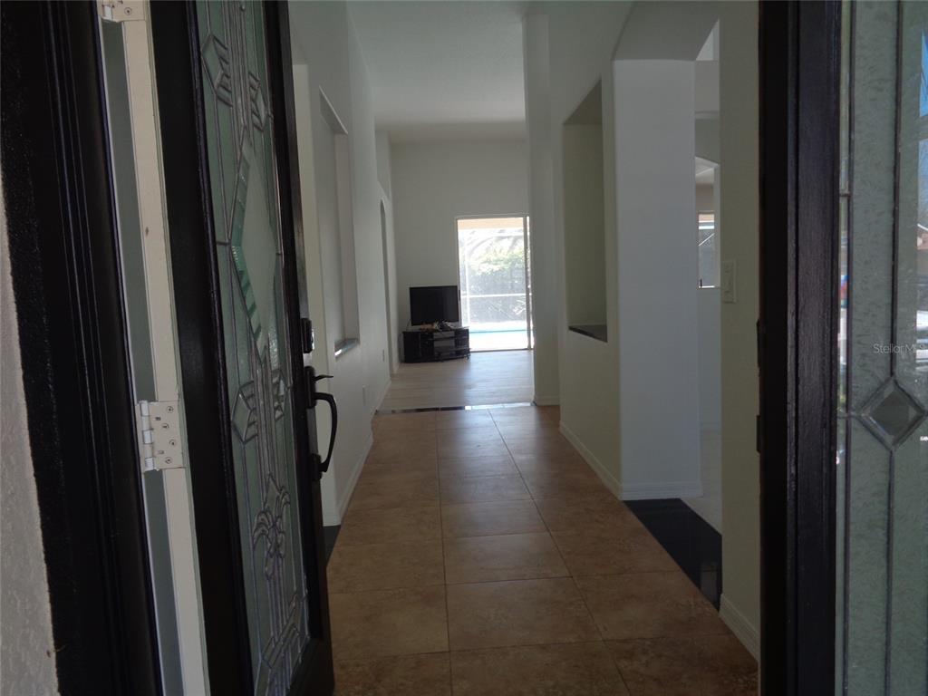 6102 SAVOY CIRCLE, LUTZ, FL — photo 4 of 30