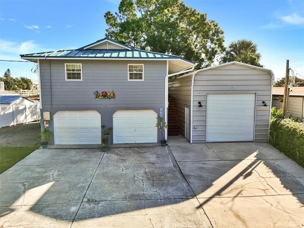 9920 ALAVISTA DRIVE