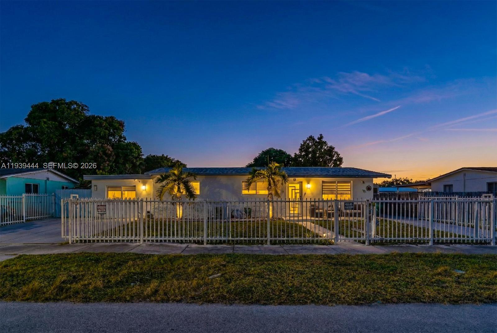 19542 SW 120th Ave, Miami FL 33177