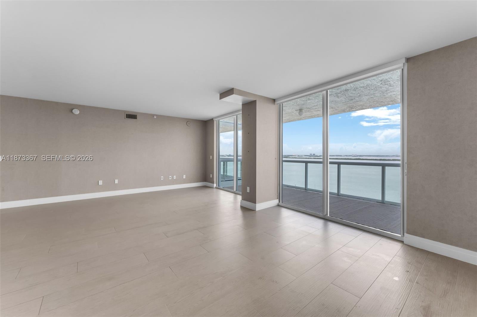 10 Venetian Way # 1903, Miami Beach FL 33139