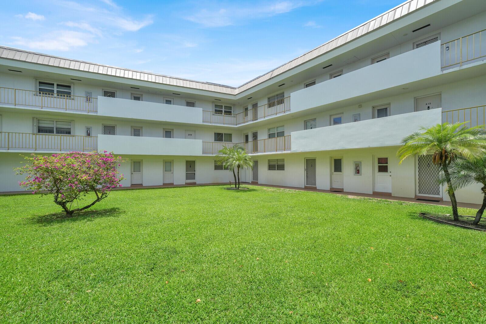 5501 NW 2nd Avenue # 111, Boca Raton FL 33487