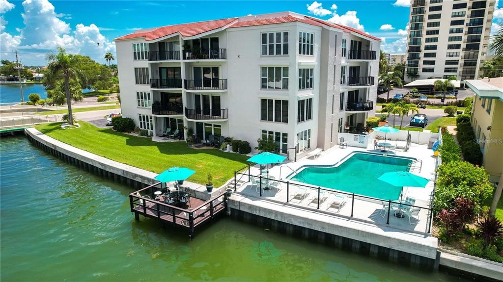 298 SKIFF POINT UNIT 102