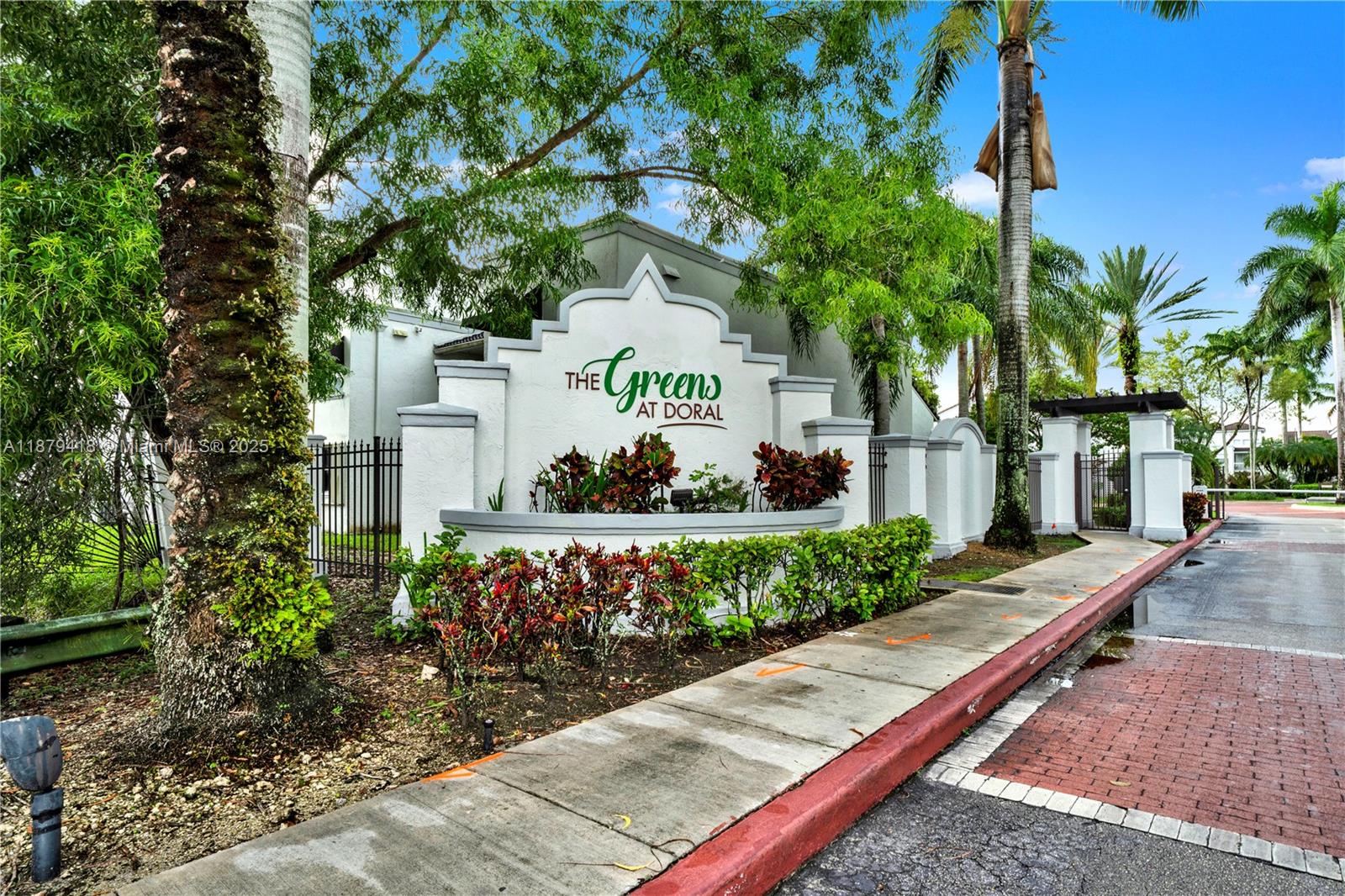 4662 NW 97th Ct # 101, Doral FL 33178