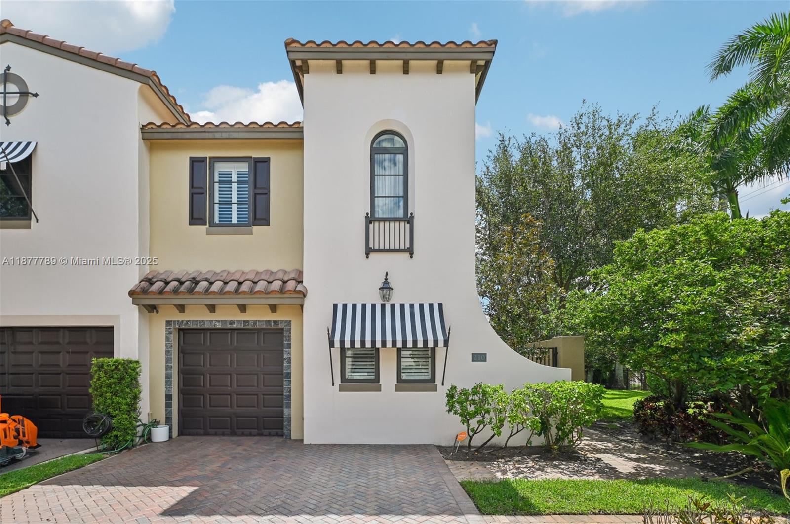210 Via Villagio, Hypoluxo FL 33462