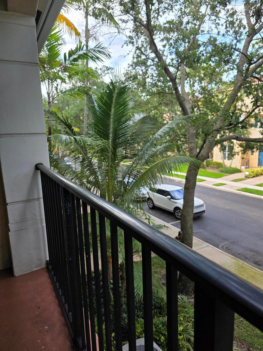 2866 S Oasis Drive, Boynton Beach FL 33426