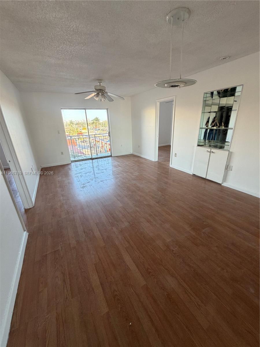 4713 NW 7th St # 1, Miami FL 33126