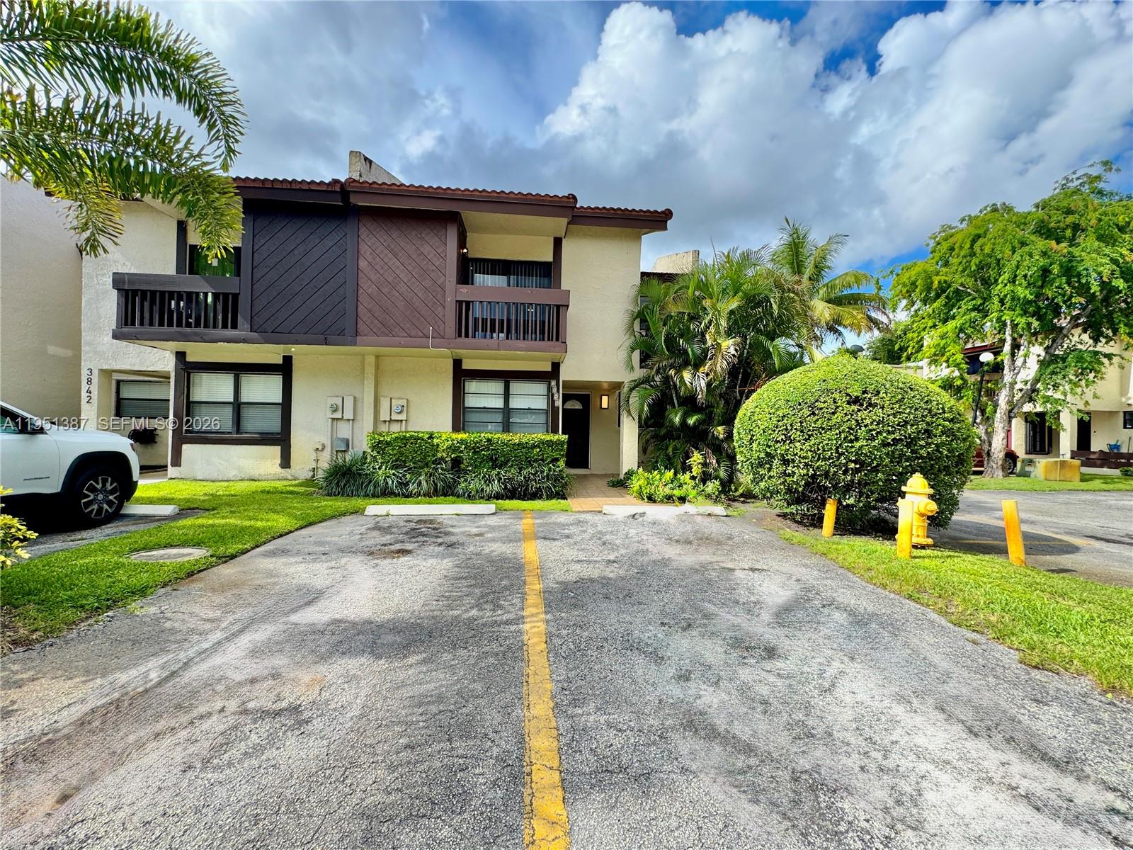 3840 SW 52nd Ave # 3840, Pembroke Park FL 33023