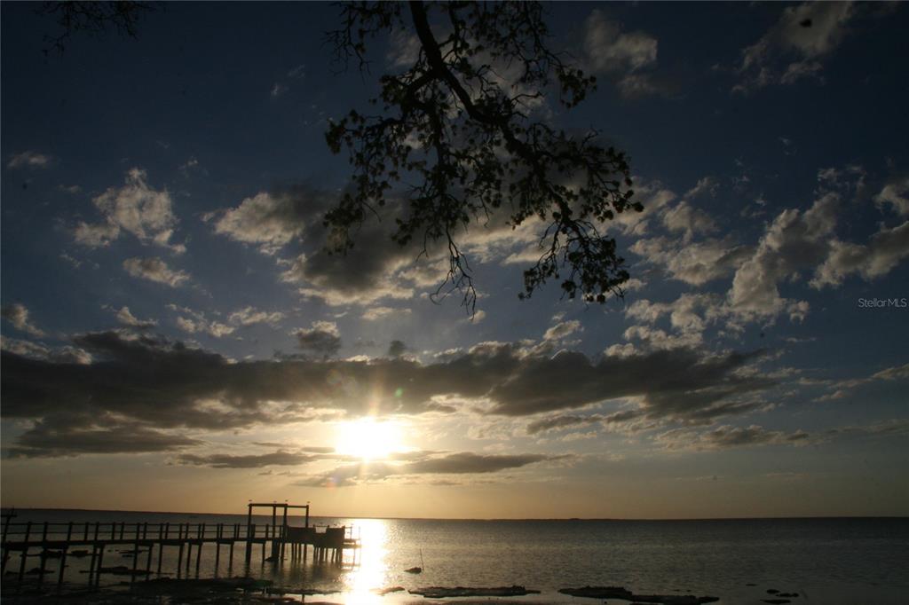 000 BLUFF BOULEVARD, HOLIDAY, FL — photo 3 of 9