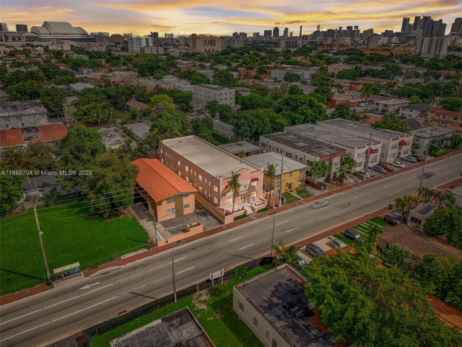 1553 SW 7th St, Miami FL 33135