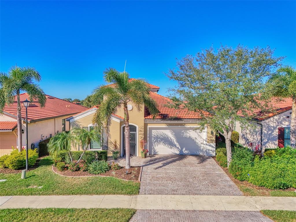 23692 WAVERLY CIRCLE
