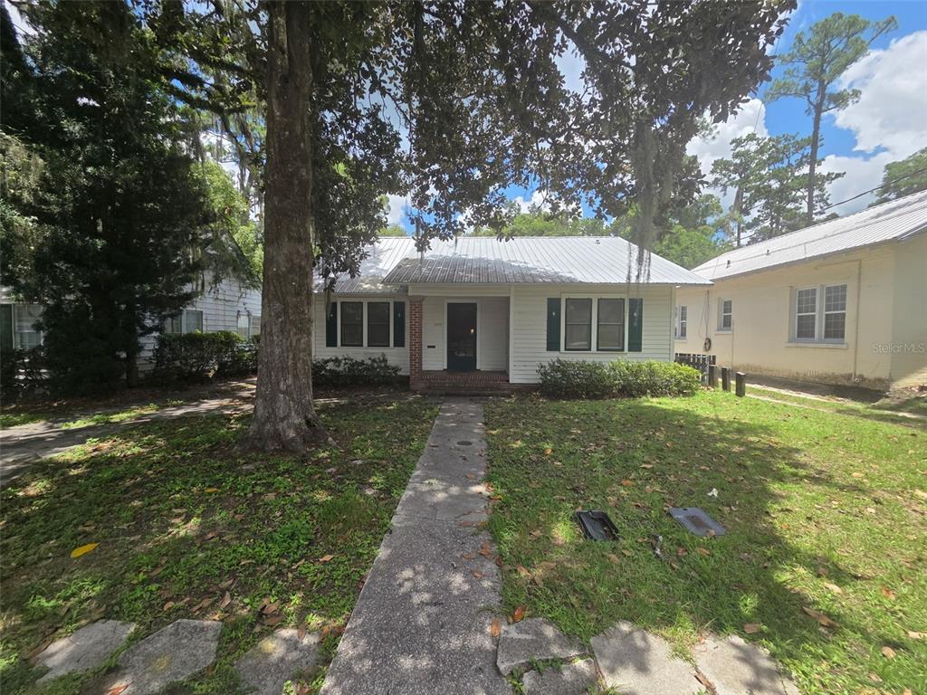 2032 NW 3RD AVENUE