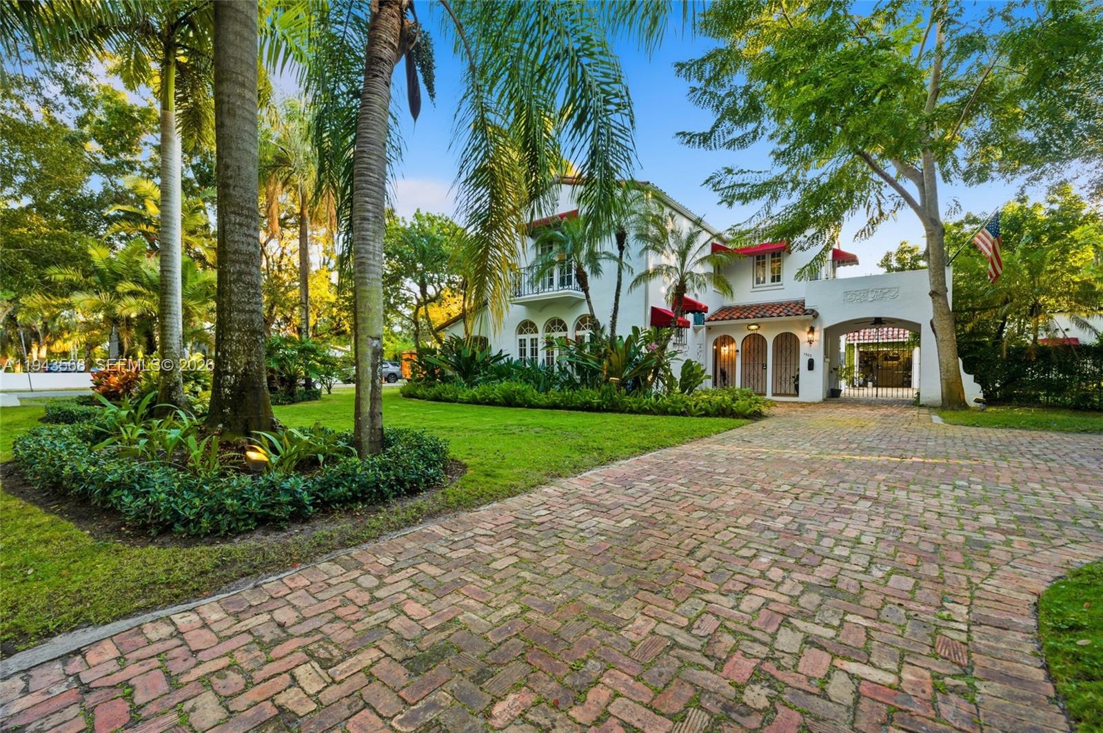 1302 Alhambra Cir, Coral Gables FL 33134