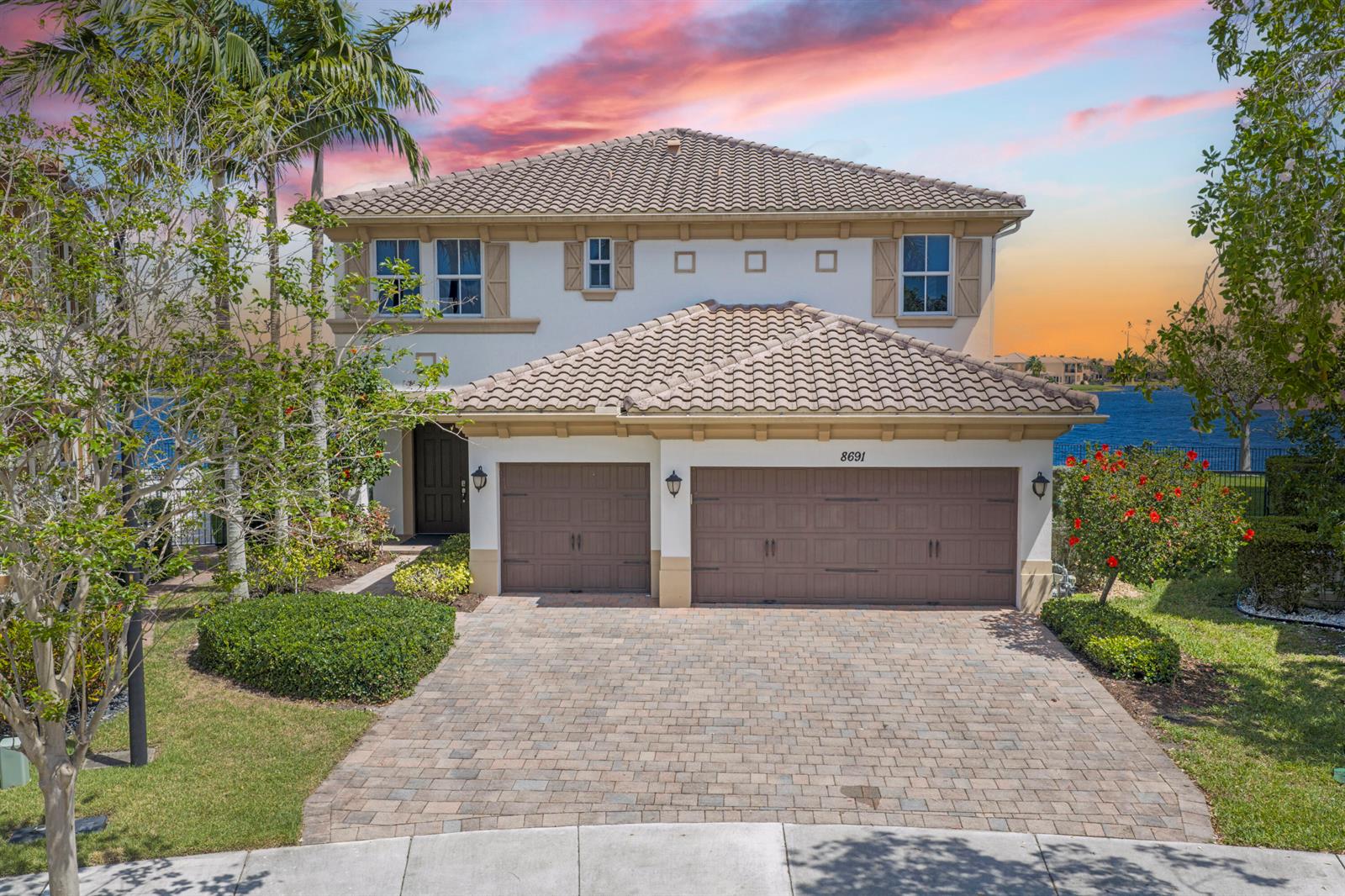 8691 Lakeside Bend, Parkland FL 33076