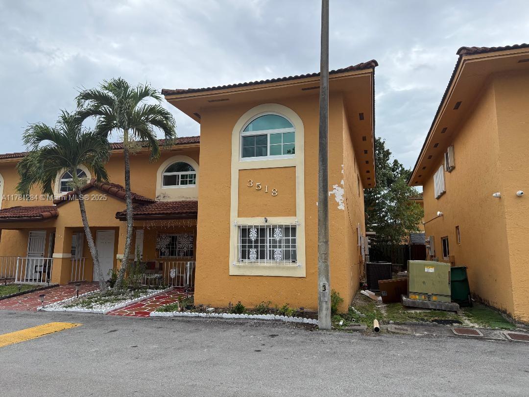 3518 W 80 Street # 49, Hialeah FL 33018