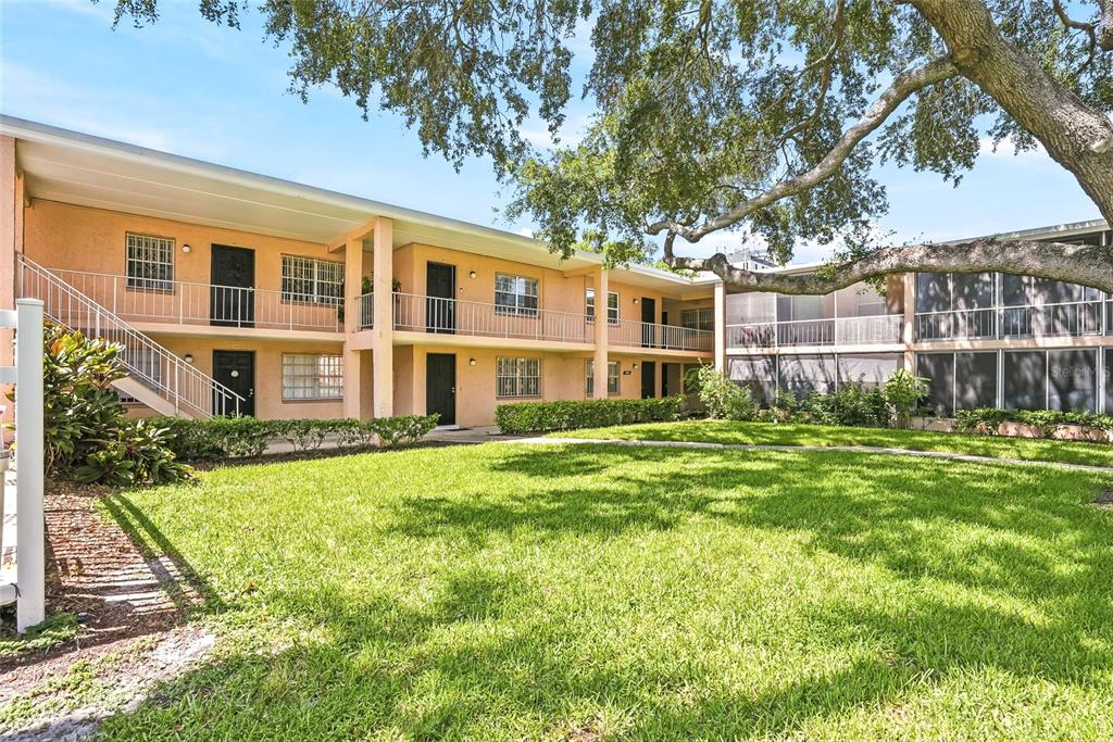 4702 MICHAEL COURT UNIT 142, TAMPA, FL — photo 2 of 28